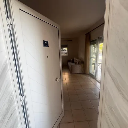 Apartament La Family *