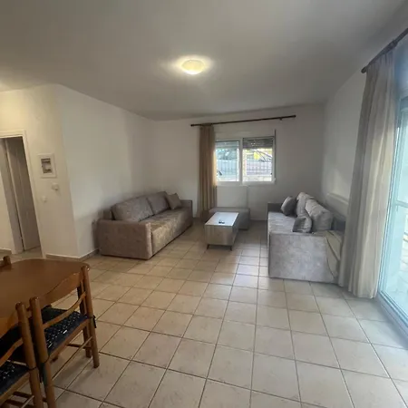 La Family Apartament Flogita