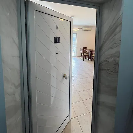 La Family Apartment *