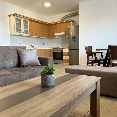 La Family Apartment Flogita