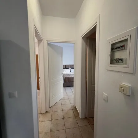 La Family Apartment Flogita